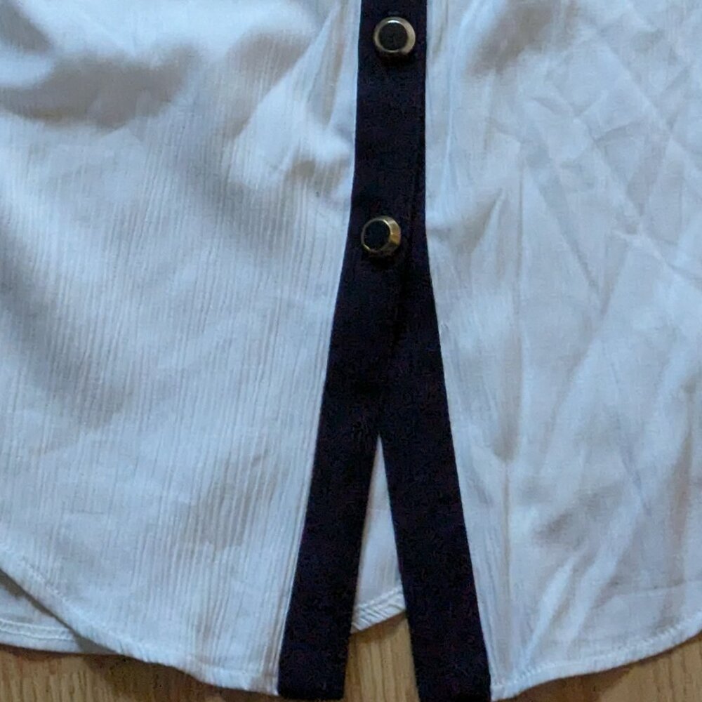 VTG Embellished Button Up Blouse - Picture 2 of 7